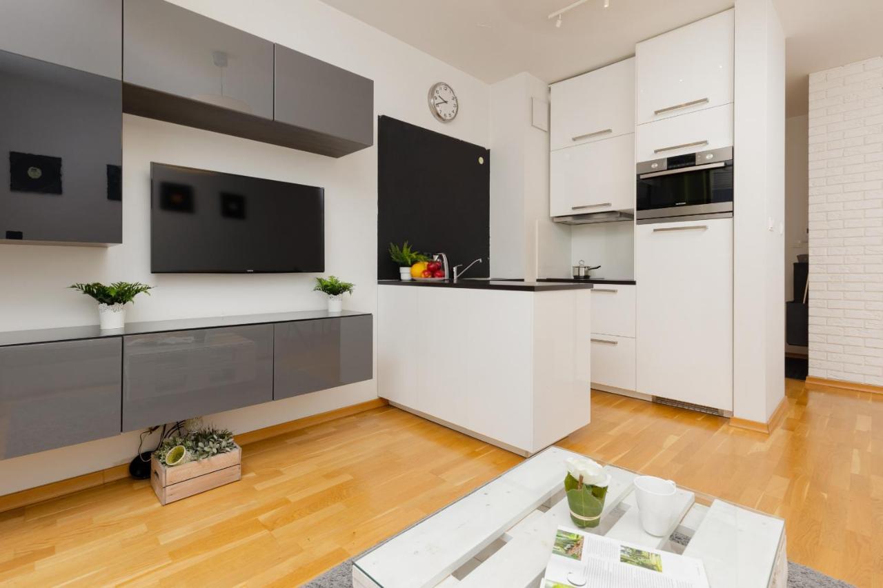 Warsaw Bemowo Modern Apartment Dywizjonu 303 By Noclegi Renters Екстер'єр фото